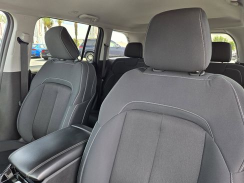 Certified 2022 Jeep Grand Cherokee Laredo w/ Luxury Tech Group I RWD image 22