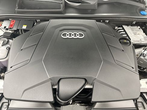 Used 2025 Audi Q7 3.0T Premium Plus AWD/4WD image 29