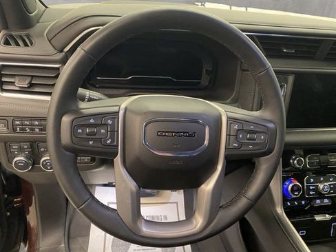 Used 2023 GMC Yukon Denali w/ Max Trailering Package AWD/4WD image 16