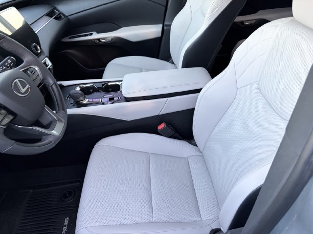 Used 2025 Lexus RX 350h AWD/4WD image 5