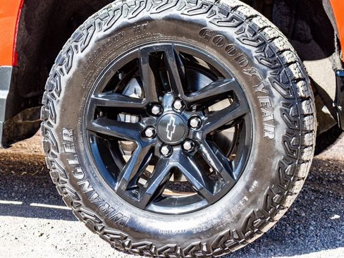 Used 2022 Chevrolet Silverado 1500 LT Trail Boss w/ LT Trail Boss Premium Package image 10