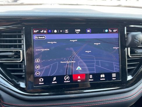 Used 2023 Dodge Durango R/T RWD image 12