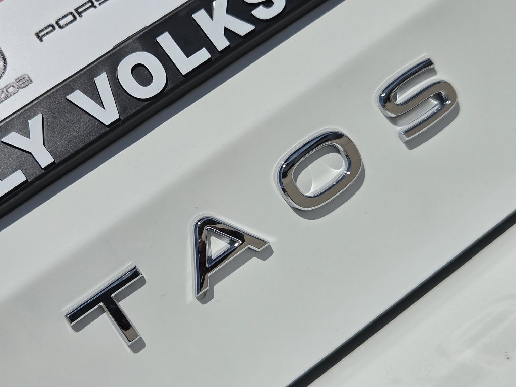 New 2027 Volkswagen Taos S FWD image 9