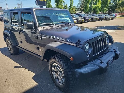 Used 2017 Jeep Wrangler Unlimited Rubicon w/ Connectivity Group AWD/4WD image 2