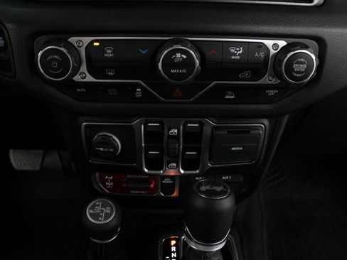New 2026 Jeep Wrangler Unlimited Rubicon AWD/4WD image 5