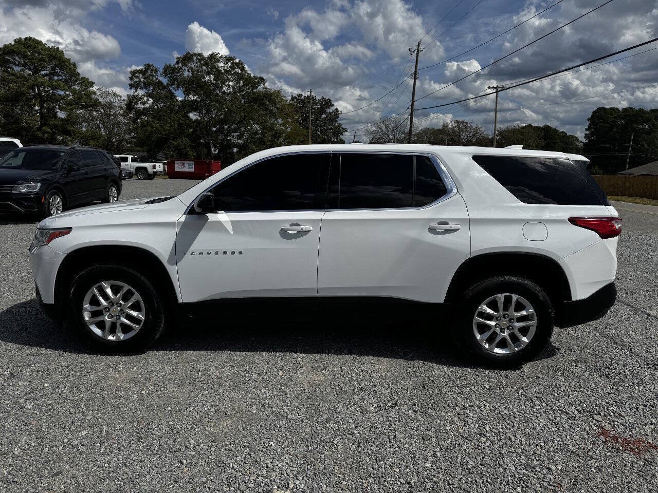 Used 2020 Chevrolet Traverse LS w/ LPO, Floor Liner Package FWD image 10