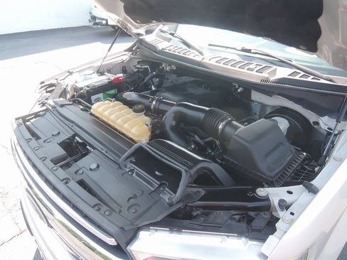 Used 2018 Ford F150 XLT image 36