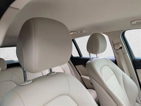 Certified 2022 Mercedes-Benz GLC 300 image 20
