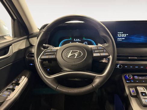Used 2025 Hyundai Palisade SEL FWD image 13