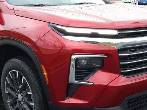 New 2026 Chevrolet Traverse LT w/ Sun and Wheel Package image 3