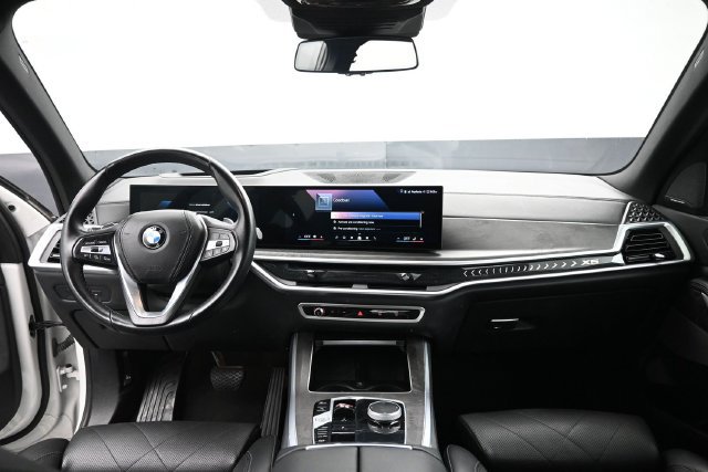 Used 2024 BMW X5 xDrive40i AWD/4WD image 28