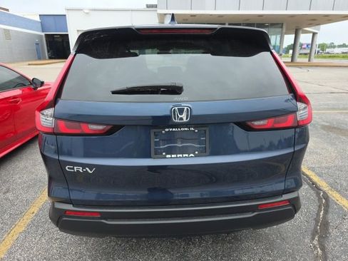 Used 2025 Honda CR-V EX image 3