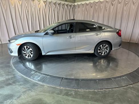 Used 2017 Honda Civic EX image 6