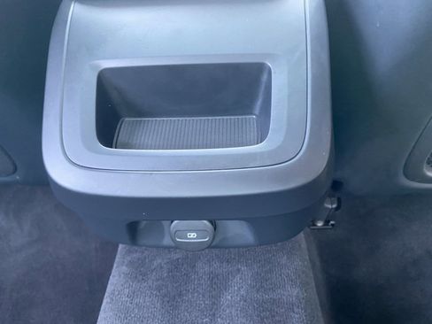 Used 2022 Volvo S60 B5 Momentum w/ Premium Package image 22