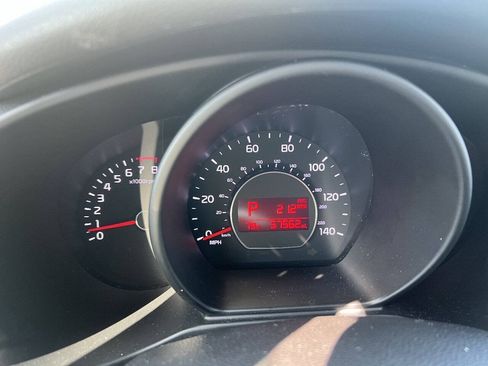Used 2017 Kia Soul + w/ Designer's Package FWD image 9