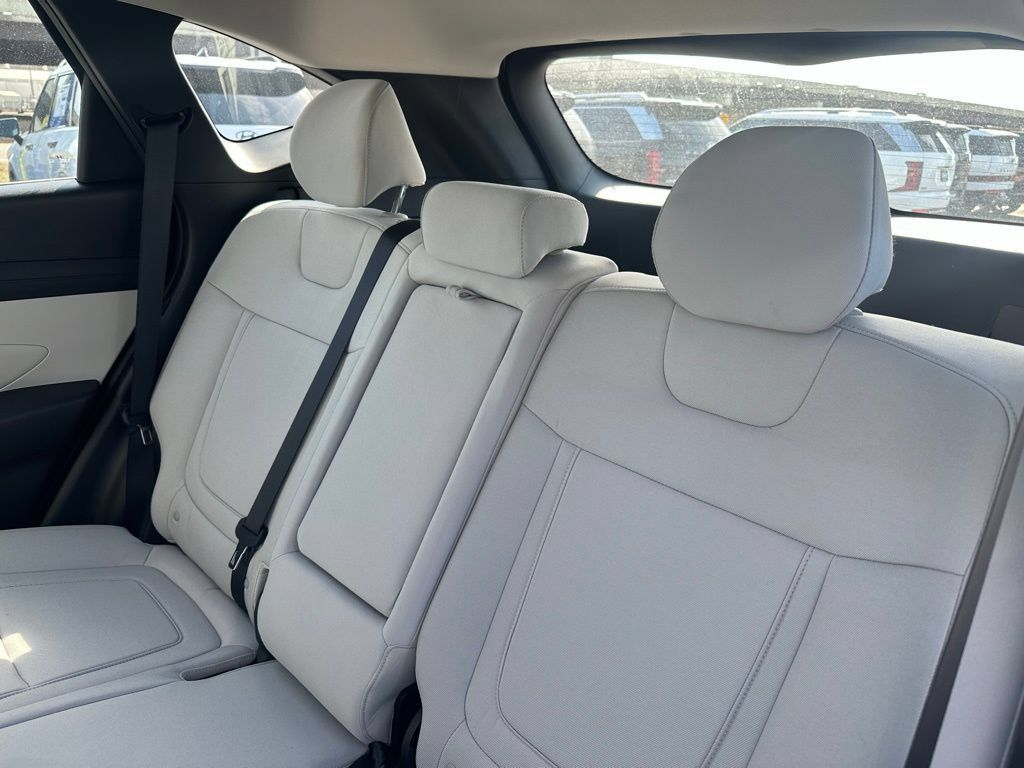 New 2025 Hyundai Tucson SE FWD image 27