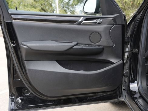 Used 2017 BMW X3 sDrive28i image 19