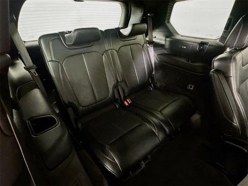 Used 2021 Jeep Grand Cherokee L Overland w/ Luxury Tech Group IV image 14