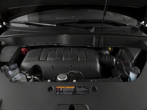 Used 2017 Chevrolet Traverse LT image 16