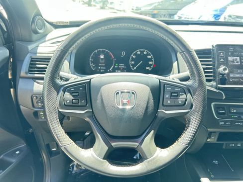 Certified 2025 Honda Ridgeline TrailSport image 16