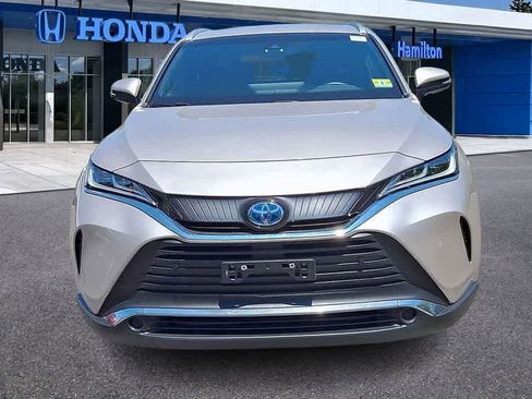Used 2021 Toyota Venza XLE w/ Softex Package AWD/4WD image 3