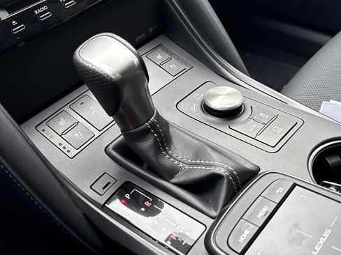 Certified 2024 Lexus IS 350 F Sport image 25