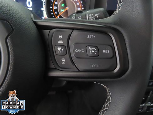 Used 2025 Jeep Wrangler Unlimited Rubicon AWD/4WD image 15