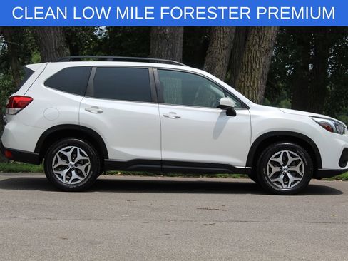 Used 2020 Subaru Forester Premium AWD/4WD image 8