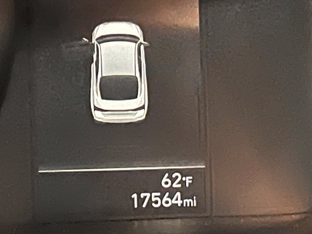 Used 2023 Hyundai Elantra SEL FWD image 41