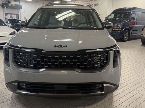 Used 2026 Kia Carnival SX Prestige FWD image 3