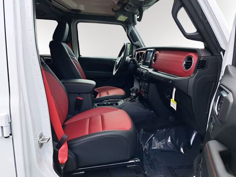 New 2023 Jeep Wrangler Unlimited Rubicon 4xe image 17