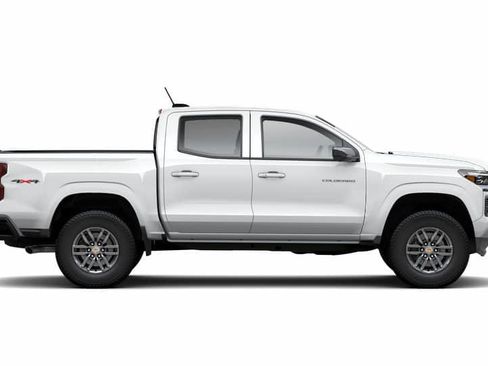New 2026 Chevrolet Colorado LT w/ LT Convenience Package AWD/4WD image 6