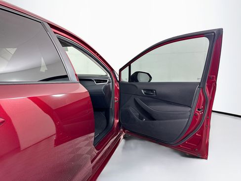 Used 2024 Toyota Corolla LE w/ LE Convenience Package image 30