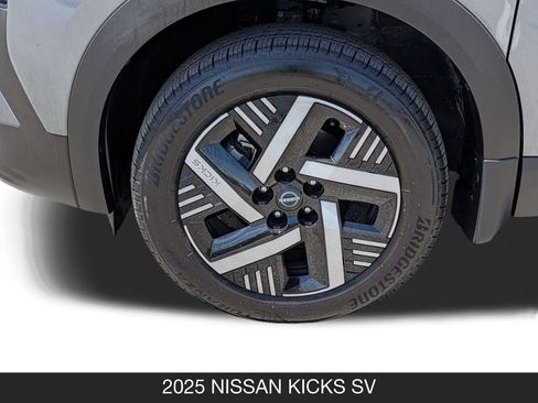 Used 2025 Nissan Kicks SV w/ Illumination Package FWD image 11