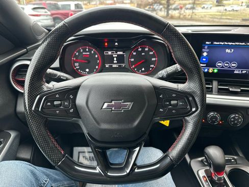 Used 2024 Chevrolet Trax RS image 15