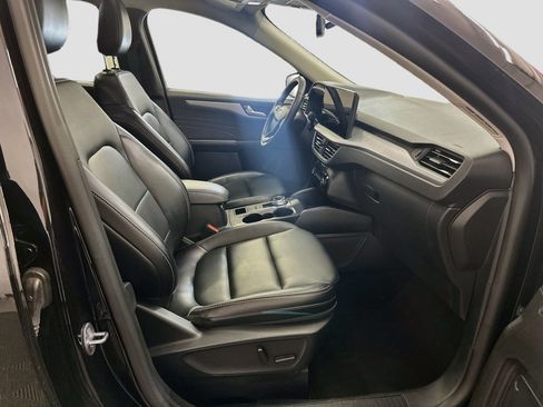 Used 2025 Ford Escape Platinum AWD/4WD image 34