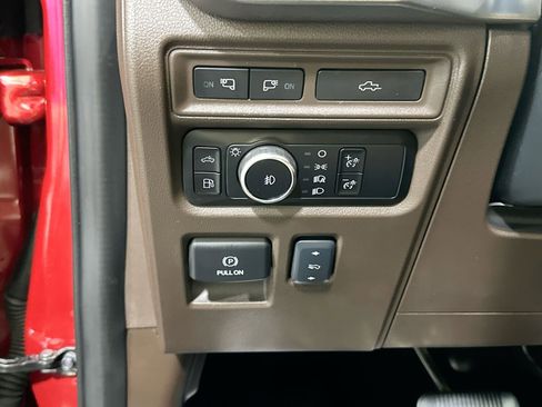 Used 2024 Ford F150 King Ranch w/ FX4 Off-Road Package image 17