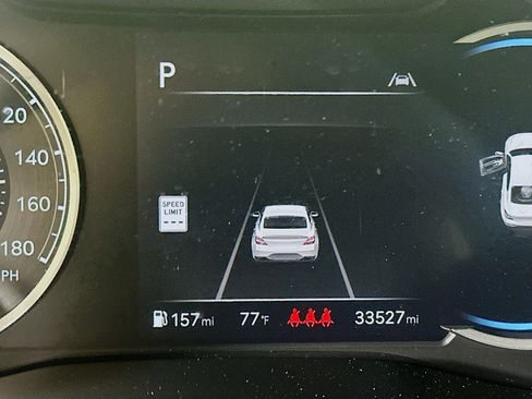 Used 2025 Genesis G70 2.5T RWD image 19