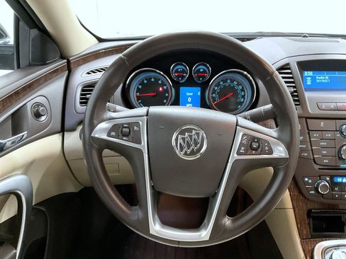 Used 2012 Buick Regal Premium image 12
