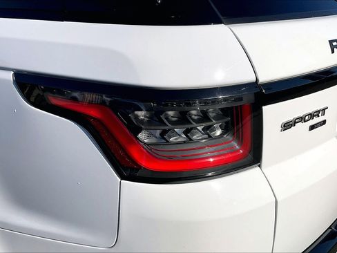 Used 2021 Land Rover Range Rover Sport HST image 26