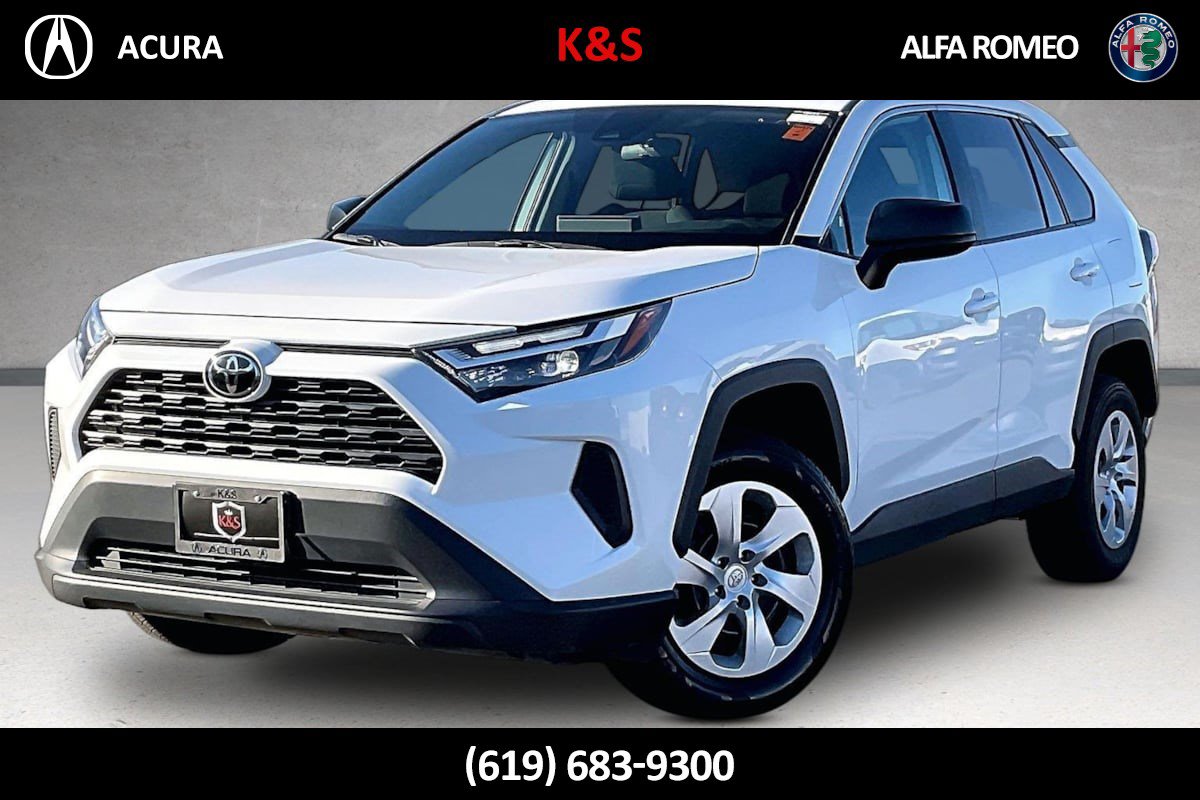 Used 2025 Toyota RAV4 LE AWD/4WD image 1