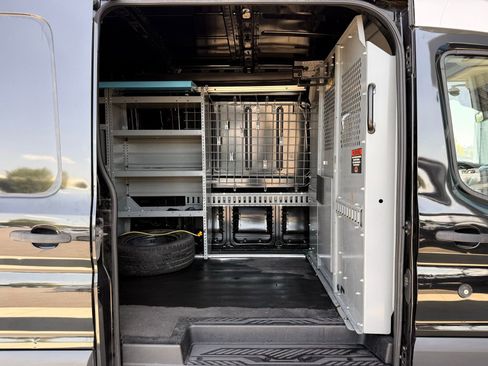 Used 2015 Ford Transit 250 148 Medium Roof RWD image 17