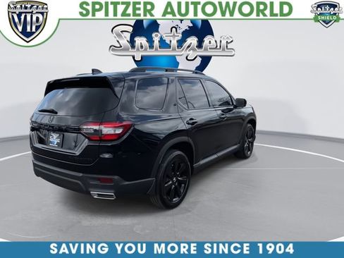 Used 2025 Honda Pilot Black Edition image 10