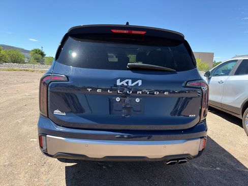 Used 2025 Kia Telluride EX AWD/4WD image 5