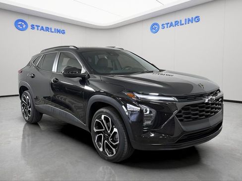 Certified 2024 Chevrolet Trax RS w/ Driver Confidence Package FWD image 13