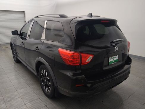 Used 2019 Nissan Pathfinder SL image 5