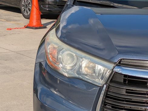 Used 2015 Toyota Highlander XLE image 7