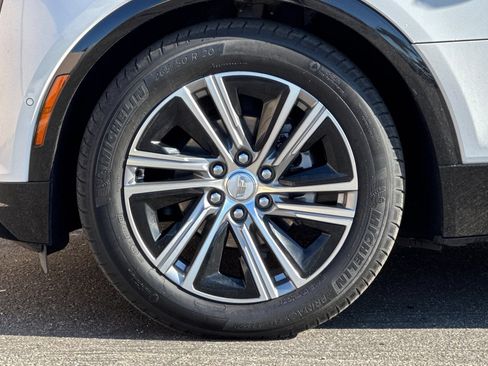 Certified 2024 Cadillac Lyriq Luxury AWD/4WD image 27