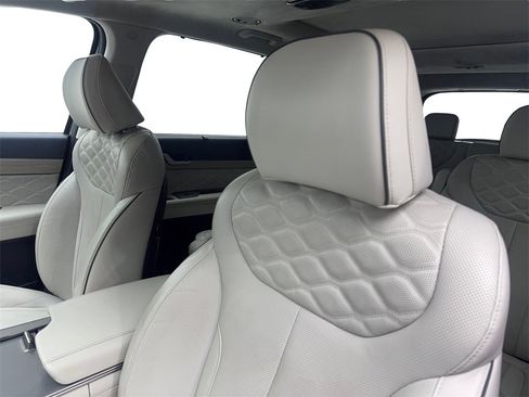 Used 2022 Hyundai Palisade Calligraphy image 27