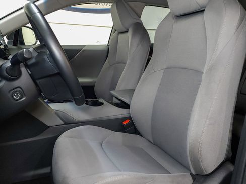 Used 2021 Toyota Venza LE AWD/4WD image 41